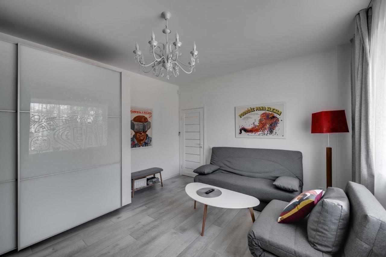 White Apartment Scandinavian Style Zaporizhia Exterior photo